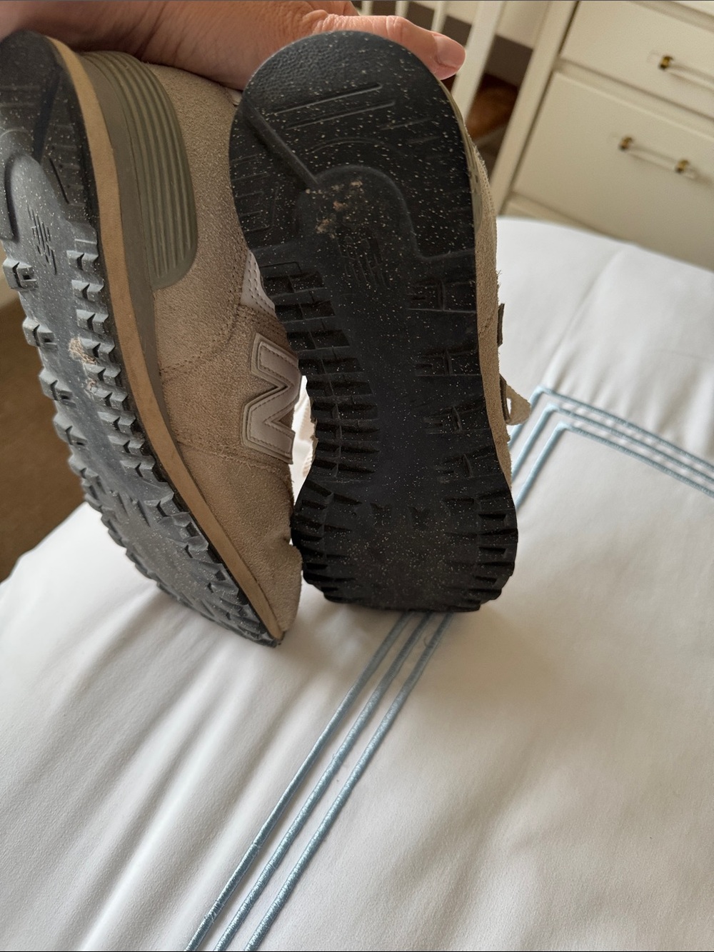 New Balance Women’s Tan Suede & Mesh Running Sneakers 👟 - Picture 6 of 6
